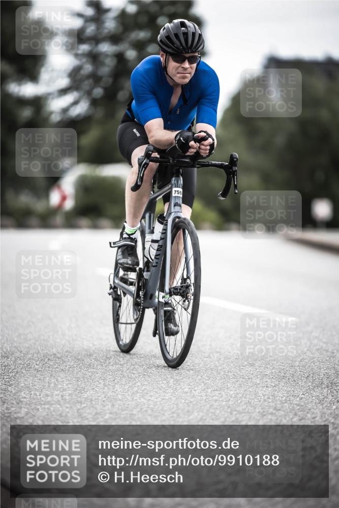 21.06.2026 - 29. Vierlanden-Triathlon H.Heesch http://msf.ph/oto/9910188 21.06.2026 11:57:50 Radfahren 759, 804 meine-sportfotos.de