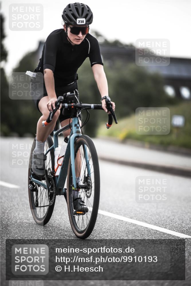 21.06.2026 - 29. Vierlanden-Triathlon H.Heesch http://msf.ph/oto/9910193 21.06.2026 09:30:56 Radfahren 238 meine-sportfotos.de
