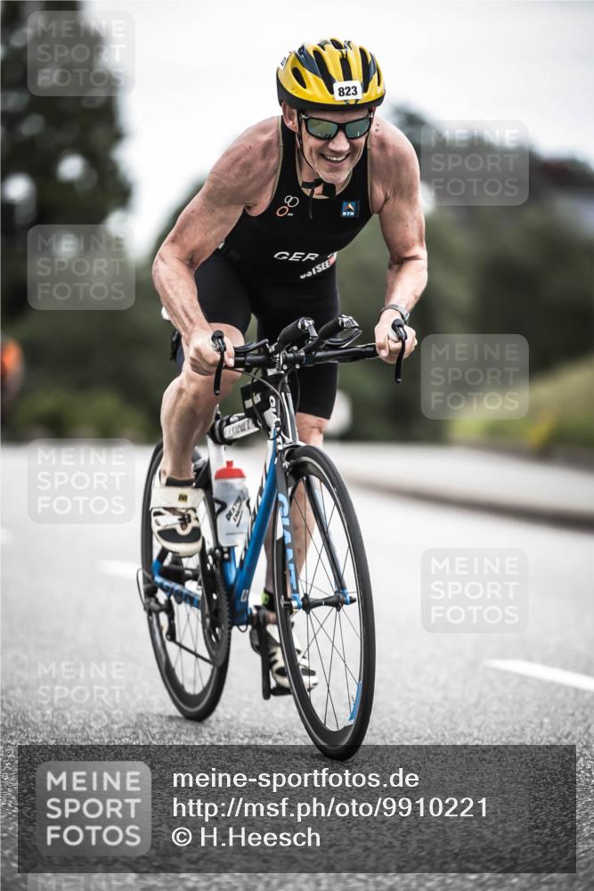 21.06.2026 - 29. Vierlanden-Triathlon H.Heesch http://msf.ph/oto/9910221 21.06.2026 11:58:08 Radfahren 629, 670, 684, 768, 782, 800, 823 meine-sportfotos.de