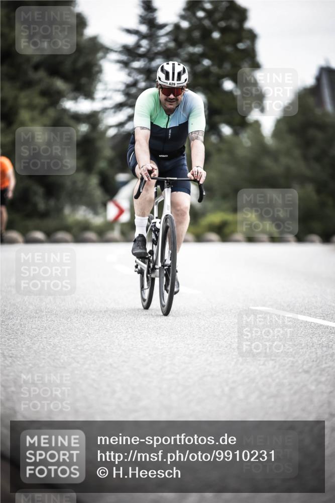 21.06.2026 - 29. Vierlanden-Triathlon H.Heesch http://msf.ph/oto/9910231 21.06.2026 11:58:11 Radfahren 629, 670, 684, 782, 800, 823 meine-sportfotos.de