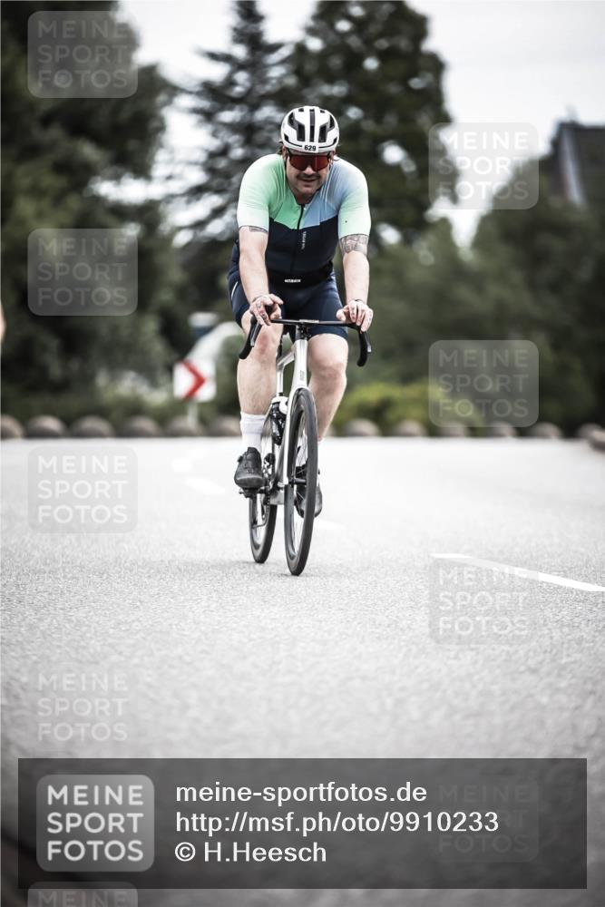 21.06.2026 - 29. Vierlanden-Triathlon H.Heesch http://msf.ph/oto/9910233 21.06.2026 11:58:11 Radfahren 629, 670, 684, 782, 800, 823 meine-sportfotos.de