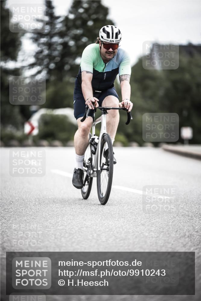 21.06.2026 - 29. Vierlanden-Triathlon H.Heesch http://msf.ph/oto/9910243 21.06.2026 11:58:12 Radfahren 629, 670, 684, 782, 800 meine-sportfotos.de