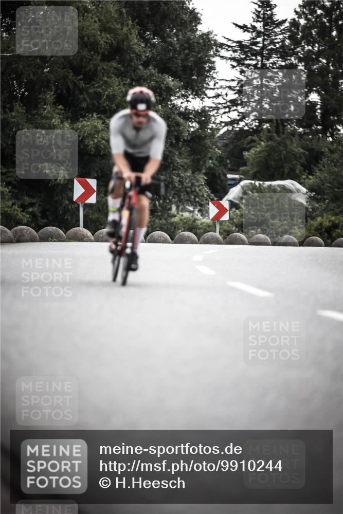 21.06.2026 - 29. Vierlanden-Triathlon H.Heesch http://msf.ph/oto/9910244 21.06.2026 09:31:18 Radfahren 34, 104 meine-sportfotos.de