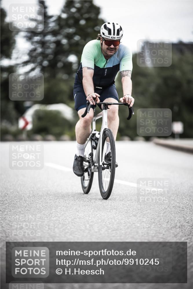 21.06.2026 - 29. Vierlanden-Triathlon H.Heesch http://msf.ph/oto/9910245 21.06.2026 11:58:12 Radfahren 629, 670, 684, 782, 800 meine-sportfotos.de