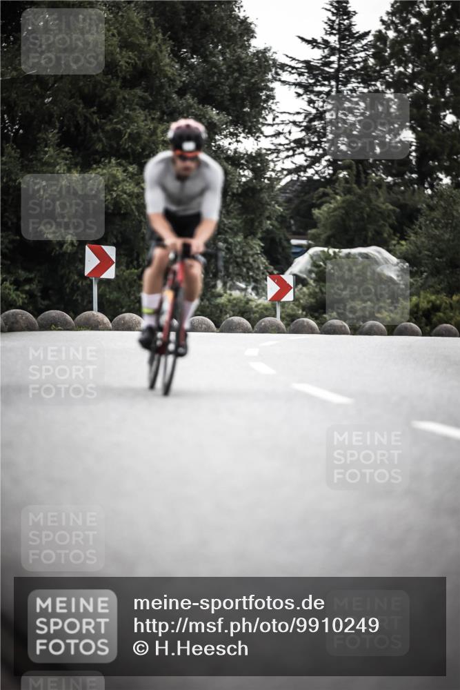 21.06.2026 - 29. Vierlanden-Triathlon H.Heesch http://msf.ph/oto/9910249 21.06.2026 09:31:18 Radfahren 34, 104 meine-sportfotos.de