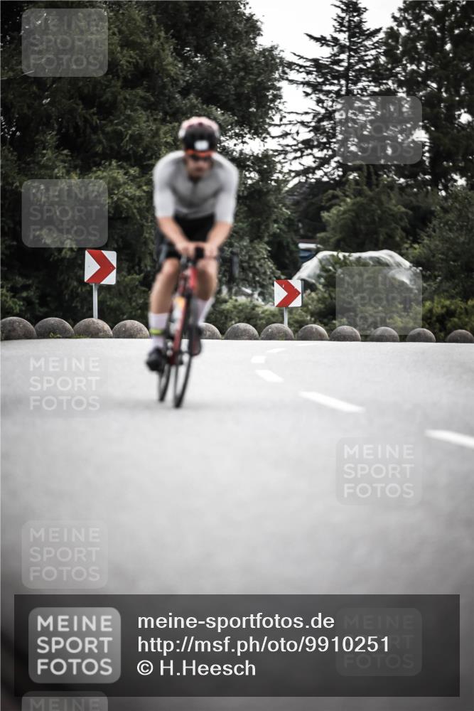 21.06.2026 - 29. Vierlanden-Triathlon H.Heesch http://msf.ph/oto/9910251 21.06.2026 09:31:18 Radfahren 34, 104 meine-sportfotos.de