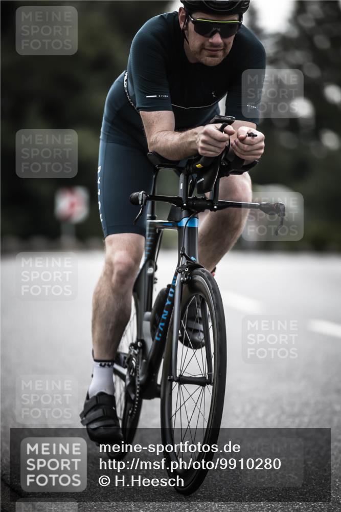 21.06.2026 - 29. Vierlanden-Triathlon H.Heesch http://msf.ph/oto/9910280 21.06.2026 09:31:19 Radfahren 34, 89, 104, 173 meine-sportfotos.de