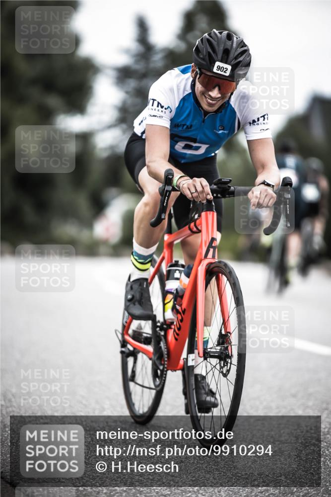21.06.2026 - 29. Vierlanden-Triathlon H.Heesch http://msf.ph/oto/9910294 21.06.2026 11:58:54 Radfahren 257, 809, 902 meine-sportfotos.de