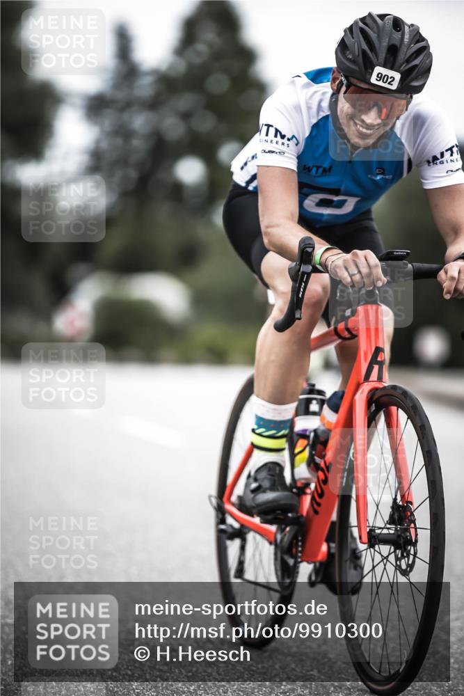 21.06.2026 - 29. Vierlanden-Triathlon H.Heesch http://msf.ph/oto/9910300 21.06.2026 11:58:54 Radfahren 257, 809, 902 meine-sportfotos.de