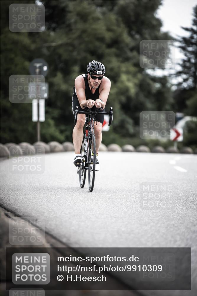 21.06.2026 - 29. Vierlanden-Triathlon H.Heesch http://msf.ph/oto/9910309 21.06.2026 11:58:56 Radfahren 257, 809, 902 meine-sportfotos.de