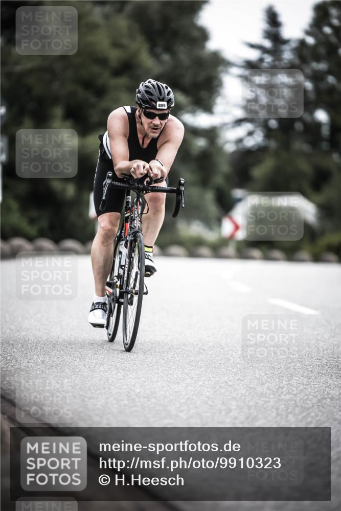 21.06.2026 - 29. Vierlanden-Triathlon H.Heesch http://msf.ph/oto/9910323 21.06.2026 11:58:57 Radfahren 809, 899, 902 meine-sportfotos.de