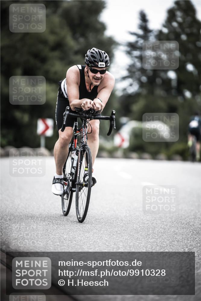 21.06.2026 - 29. Vierlanden-Triathlon H.Heesch http://msf.ph/oto/9910328 21.06.2026 11:58:57 Radfahren 809, 899, 902 meine-sportfotos.de
