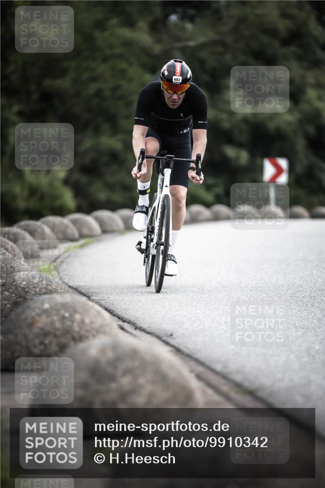 21.06.2026 - 29. Vierlanden-Triathlon H.Heesch http://msf.ph/oto/9910342 21.06.2026 11:59:04 Radfahren 683, 899 meine-sportfotos.de