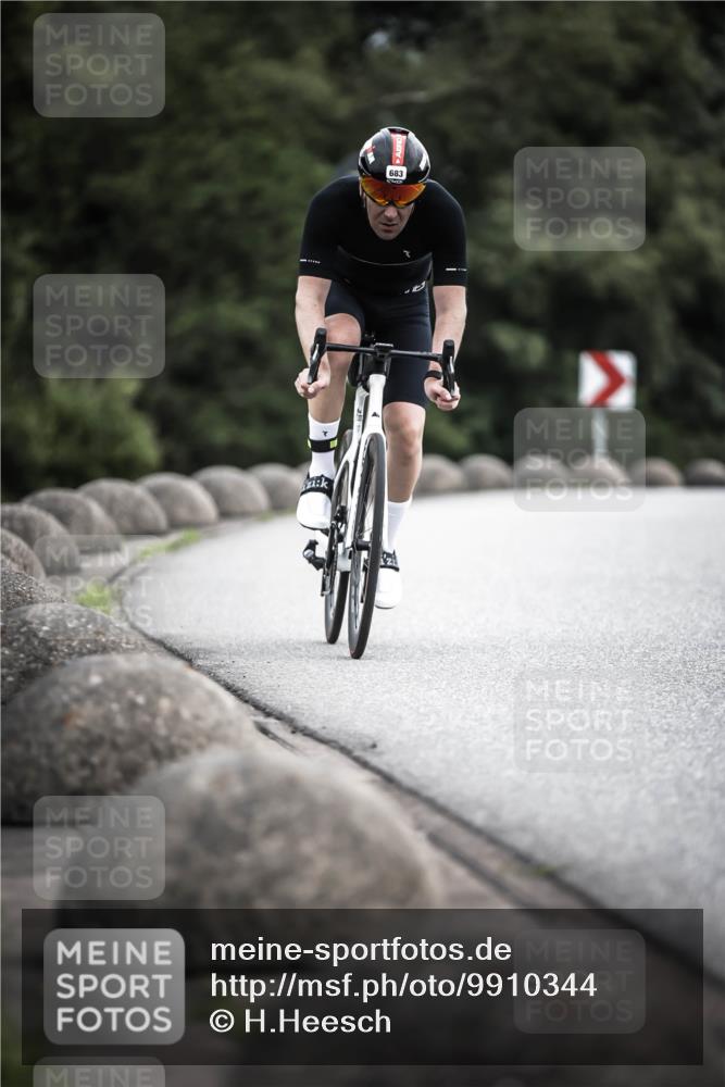 21.06.2026 - 29. Vierlanden-Triathlon H.Heesch http://msf.ph/oto/9910344 21.06.2026 11:59:04 Radfahren 683, 899 meine-sportfotos.de