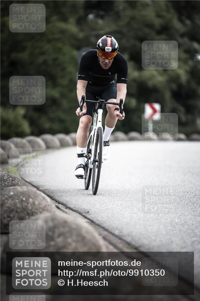 21.06.2026 - 29. Vierlanden-Triathlon H.Heesch http://msf.ph/oto/9910350 21.06.2026 11:59:05 Radfahren 683, 899 meine-sportfotos.de