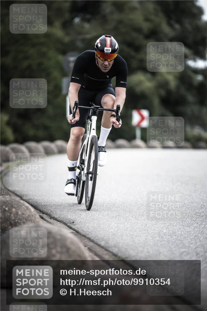 21.06.2026 - 29. Vierlanden-Triathlon H.Heesch http://msf.ph/oto/9910354 21.06.2026 11:59:05 Radfahren 683, 899 meine-sportfotos.de