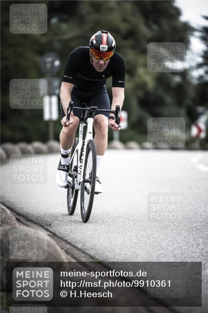 21.06.2026 - 29. Vierlanden-Triathlon H.Heesch http://msf.ph/oto/9910361 21.06.2026 11:59:05 Radfahren 683, 899 meine-sportfotos.de