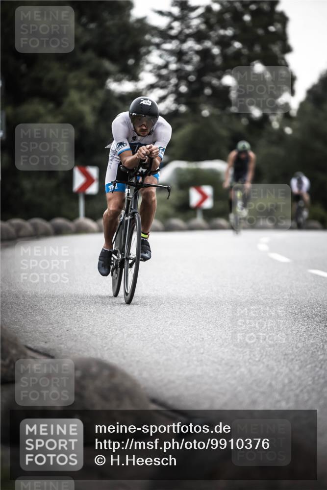 21.06.2026 - 29. Vierlanden-Triathlon H.Heesch http://msf.ph/oto/9910376 21.06.2026 09:32:06 Radfahren 50, 126, 131, 175, 205, 220, 275 meine-sportfotos.de