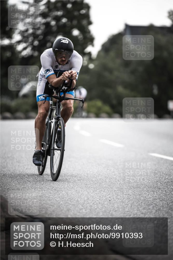 21.06.2026 - 29. Vierlanden-Triathlon H.Heesch http://msf.ph/oto/9910393 21.06.2026 09:32:06 Radfahren 50, 126, 131, 175, 205, 220, 275 meine-sportfotos.de
