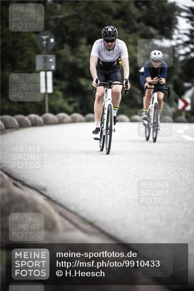 21.06.2026 - 29. Vierlanden-Triathlon H.Heesch http://msf.ph/oto/9910433 21.06.2026 11:59:22 Radfahren 271, 735, 845 meine-sportfotos.de