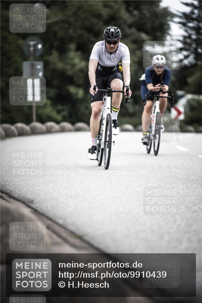 21.06.2026 - 29. Vierlanden-Triathlon H.Heesch http://msf.ph/oto/9910439 21.06.2026 11:59:22 Radfahren 271, 735, 845 meine-sportfotos.de