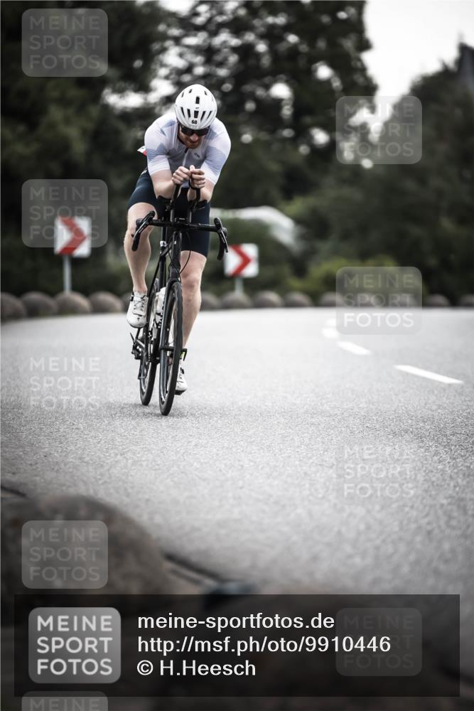 21.06.2026 - 29. Vierlanden-Triathlon H.Heesch http://msf.ph/oto/9910446 21.06.2026 09:33:16 Radfahren 68 meine-sportfotos.de