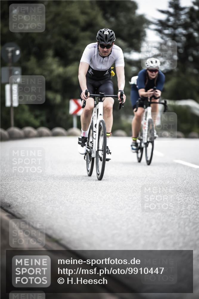21.06.2026 - 29. Vierlanden-Triathlon H.Heesch http://msf.ph/oto/9910447 21.06.2026 11:59:23 Radfahren 271, 735, 845 meine-sportfotos.de