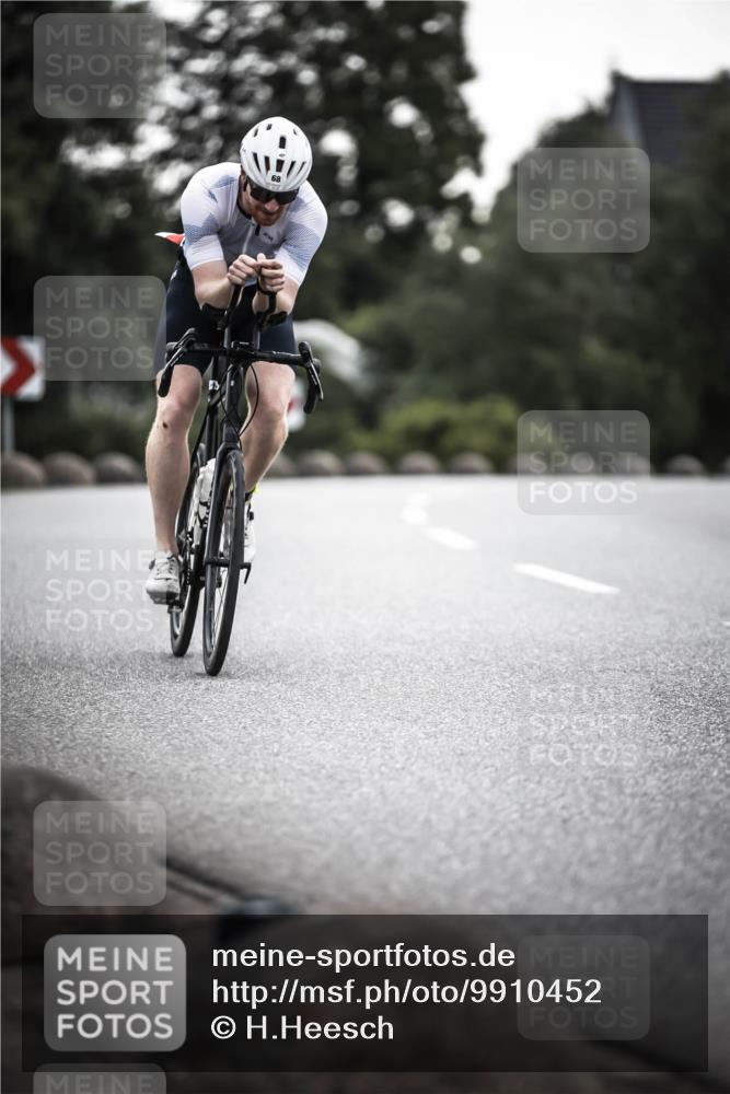 21.06.2026 - 29. Vierlanden-Triathlon H.Heesch http://msf.ph/oto/9910452 21.06.2026 09:33:16 Radfahren 68 meine-sportfotos.de