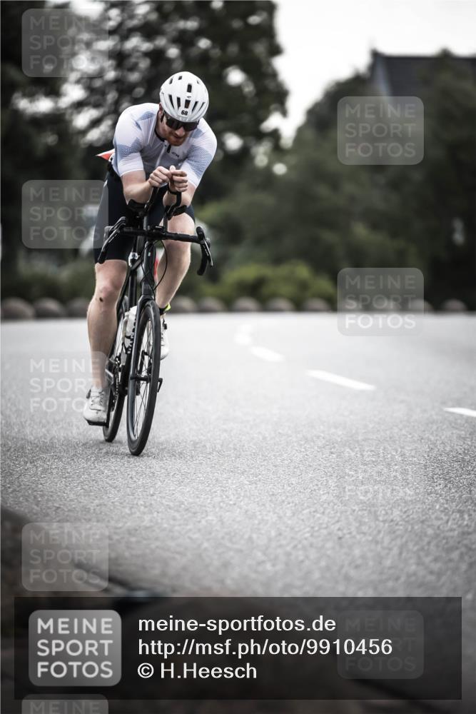 21.06.2026 - 29. Vierlanden-Triathlon H.Heesch http://msf.ph/oto/9910456 21.06.2026 09:33:16 Radfahren 68 meine-sportfotos.de