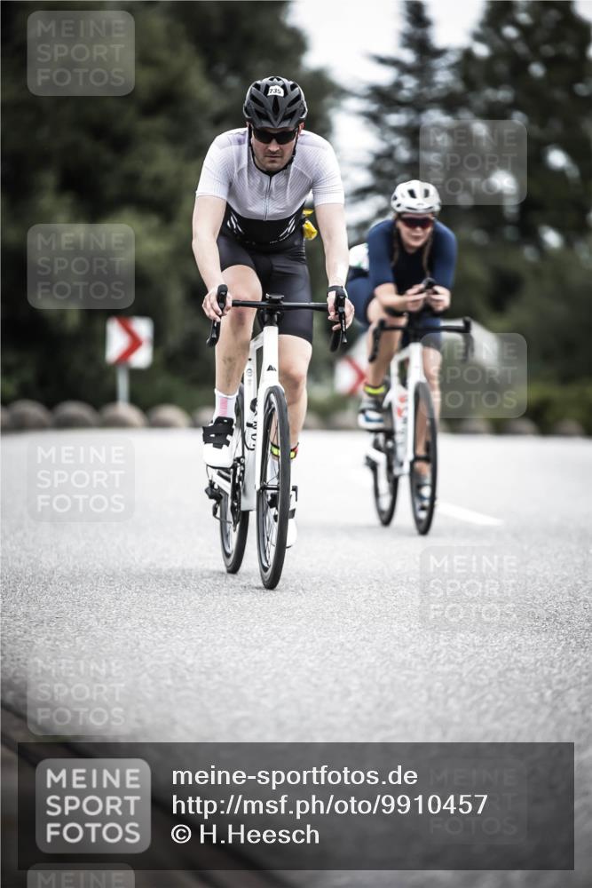 21.06.2026 - 29. Vierlanden-Triathlon H.Heesch http://msf.ph/oto/9910457 21.06.2026 11:59:23 Radfahren 271, 735, 845 meine-sportfotos.de