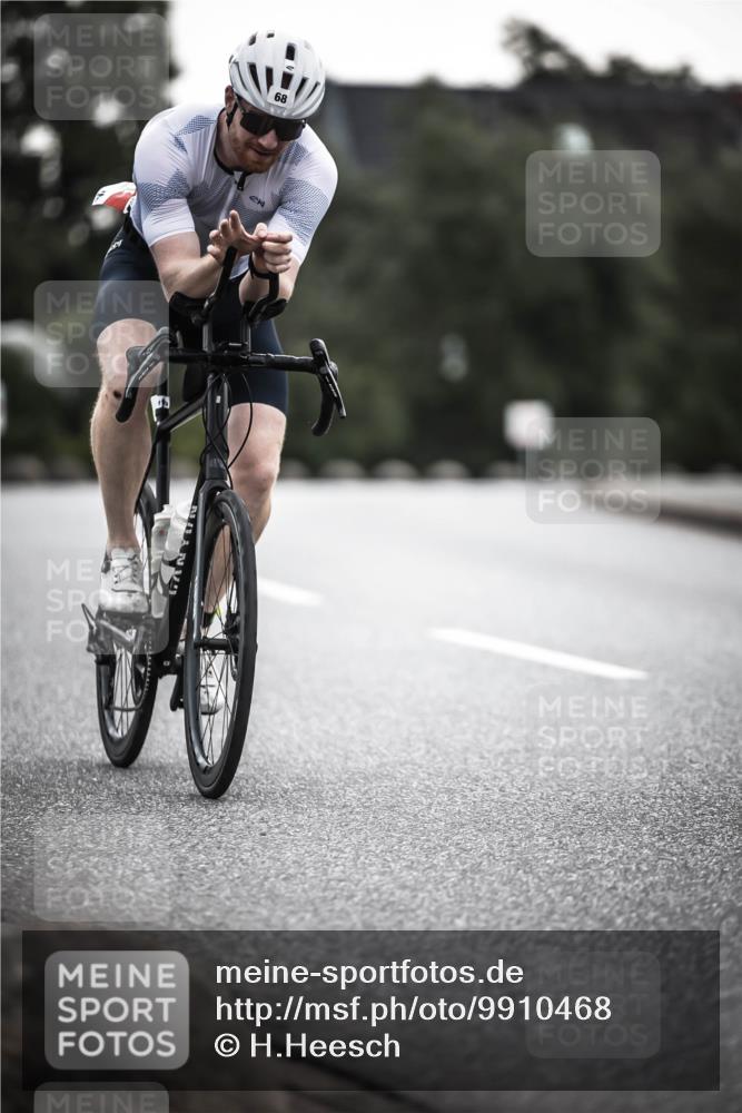 21.06.2026 - 29. Vierlanden-Triathlon H.Heesch http://msf.ph/oto/9910468 21.06.2026 09:33:16 Radfahren 68 meine-sportfotos.de