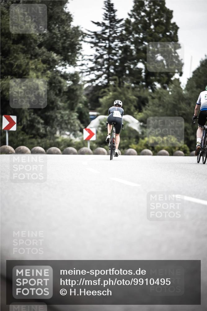 21.06.2026 - 29. Vierlanden-Triathlon H.Heesch http://msf.ph/oto/9910495 21.06.2026 11:59:49 Radfahren  meine-sportfotos.de