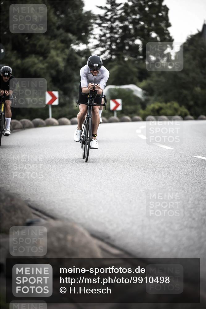 21.06.2026 - 29. Vierlanden-Triathlon H.Heesch http://msf.ph/oto/9910498 21.06.2026 09:33:55 Radfahren 40, 47, 96, 101, 153, 187 meine-sportfotos.de