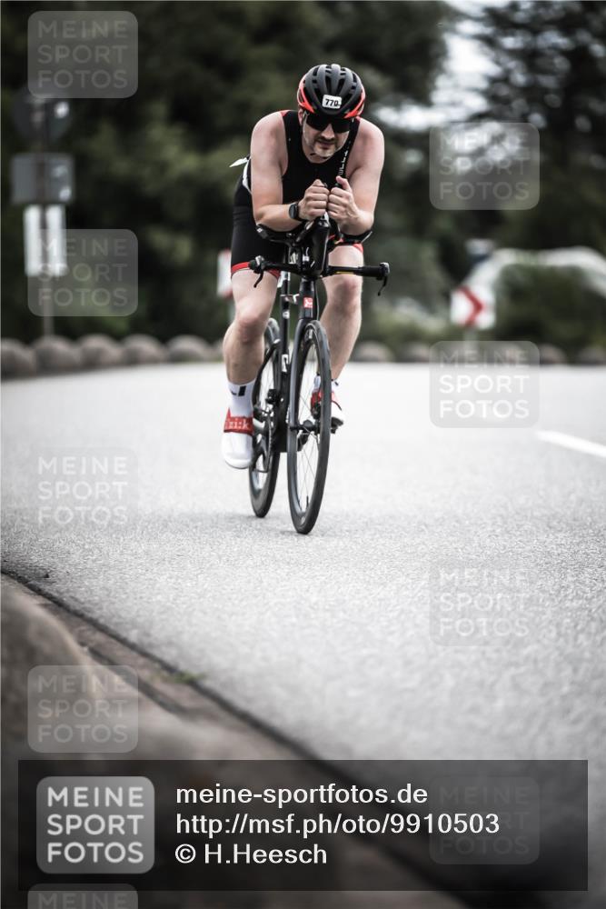 21.06.2026 - 29. Vierlanden-Triathlon H.Heesch http://msf.ph/oto/9910503 21.06.2026 12:00:04 Radfahren 217, 227, 753, 770, 883 meine-sportfotos.de