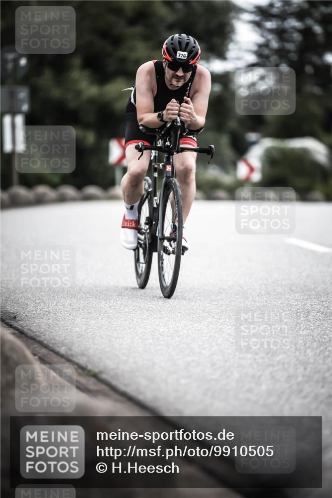 21.06.2026 - 29. Vierlanden-Triathlon H.Heesch http://msf.ph/oto/9910505 21.06.2026 12:00:04 Radfahren 217, 227, 753, 770, 883 meine-sportfotos.de