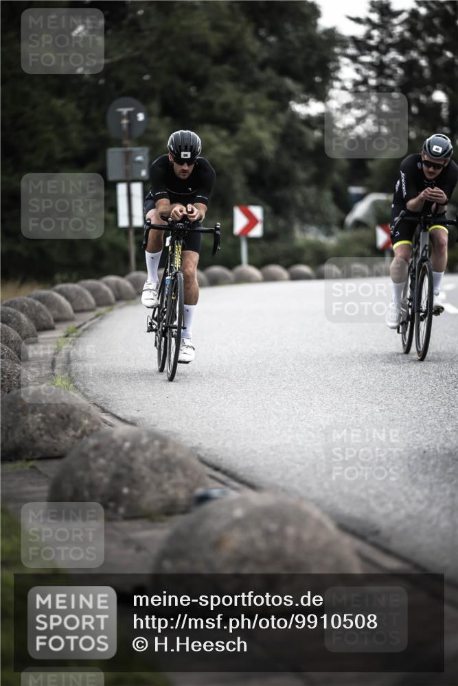 21.06.2026 - 29. Vierlanden-Triathlon H.Heesch http://msf.ph/oto/9910508 21.06.2026 09:33:56 Radfahren 40, 47, 96, 101, 153, 187 meine-sportfotos.de