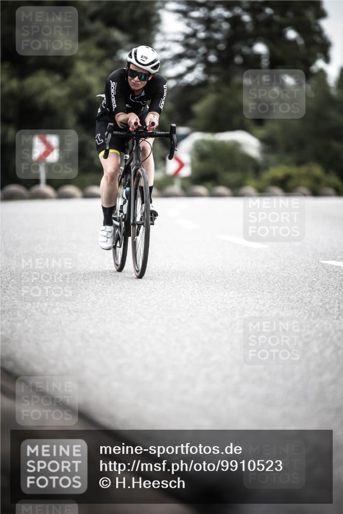 21.06.2026 - 29. Vierlanden-Triathlon H.Heesch http://msf.ph/oto/9910523 21.06.2026 12:00:24 Radfahren 295, 788, 876 meine-sportfotos.de