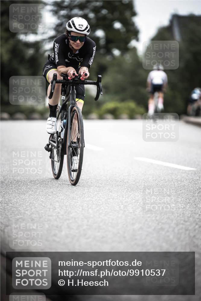21.06.2026 - 29. Vierlanden-Triathlon H.Heesch http://msf.ph/oto/9910537 21.06.2026 12:00:24 Radfahren 295, 788, 876 meine-sportfotos.de
