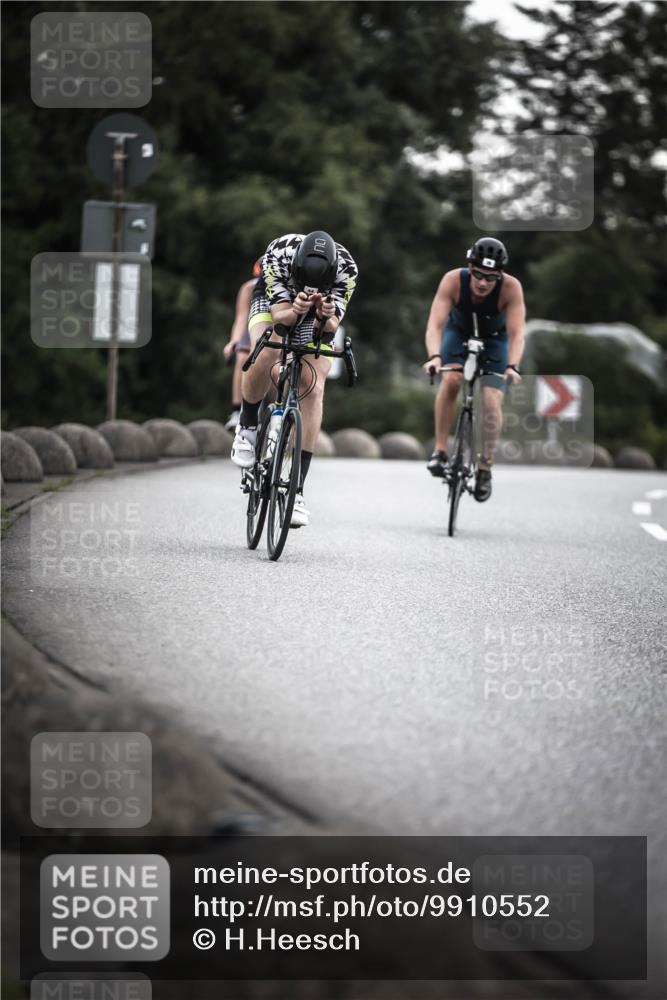 21.06.2026 - 29. Vierlanden-Triathlon H.Heesch http://msf.ph/oto/9910552 21.06.2026 09:34:05 Radfahren 39, 44, 70, 153, 296 meine-sportfotos.de