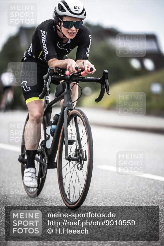 21.06.2026 - 29. Vierlanden-Triathlon H.Heesch http://msf.ph/oto/9910559 21.06.2026 12:00:25 Radfahren 295, 788, 876, 903 meine-sportfotos.de