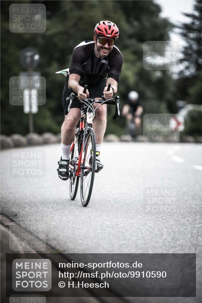 21.06.2026 - 29. Vierlanden-Triathlon H.Heesch http://msf.ph/oto/9910590 21.06.2026 12:00:34 Radfahren 658, 669, 903 meine-sportfotos.de