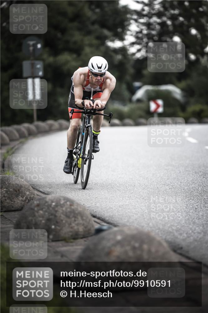 21.06.2026 - 29. Vierlanden-Triathlon H.Heesch http://msf.ph/oto/9910591 21.06.2026 09:34:48 Radfahren 26, 81, 160 meine-sportfotos.de