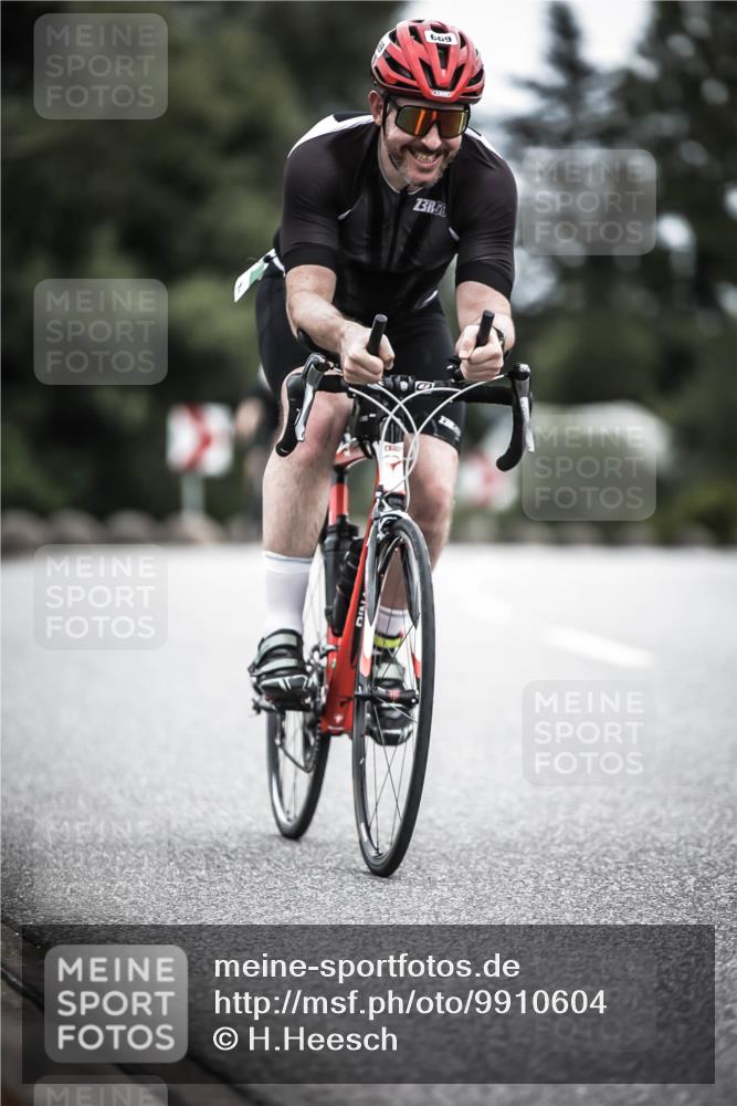21.06.2026 - 29. Vierlanden-Triathlon H.Heesch http://msf.ph/oto/9910604 21.06.2026 12:00:34 Radfahren 658, 669, 903 meine-sportfotos.de