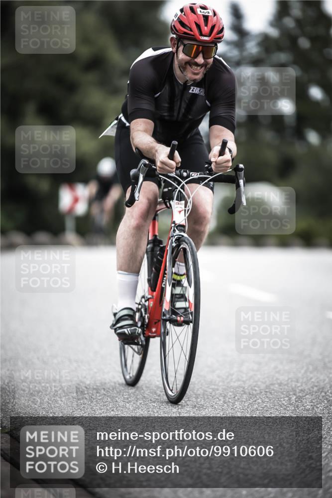 21.06.2026 - 29. Vierlanden-Triathlon H.Heesch http://msf.ph/oto/9910606 21.06.2026 12:00:34 Radfahren 658, 669, 903 meine-sportfotos.de