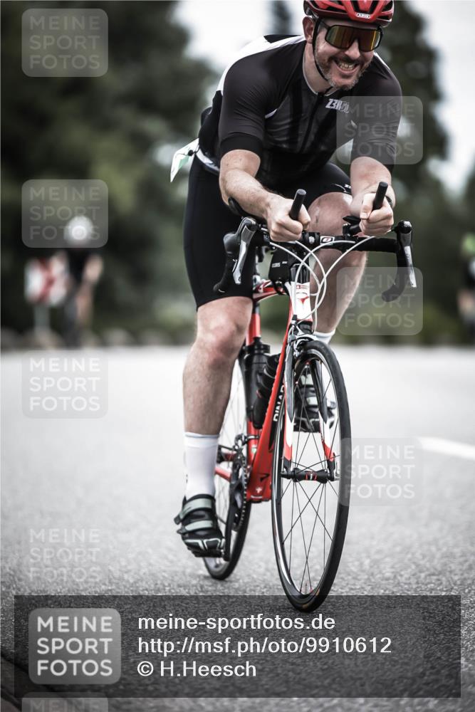 21.06.2026 - 29. Vierlanden-Triathlon H.Heesch http://msf.ph/oto/9910612 21.06.2026 12:00:34 Radfahren 658, 669, 903 meine-sportfotos.de