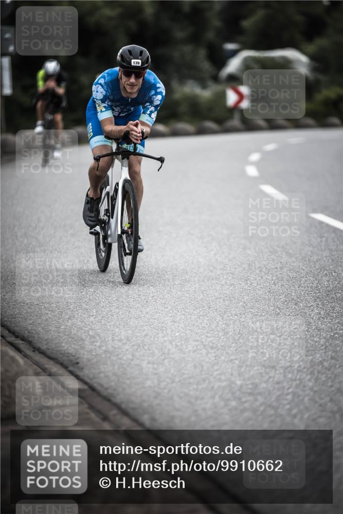 21.06.2026 - 29. Vierlanden-Triathlon H.Heesch http://msf.ph/oto/9910662 21.06.2026 09:35:37 Radfahren 9, 120, 139, 157, 179 meine-sportfotos.de