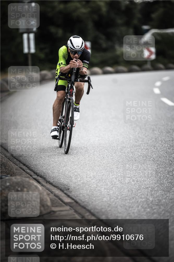 21.06.2026 - 29. Vierlanden-Triathlon H.Heesch http://msf.ph/oto/9910676 21.06.2026 09:35:39 Radfahren 9, 120, 139, 179 meine-sportfotos.de