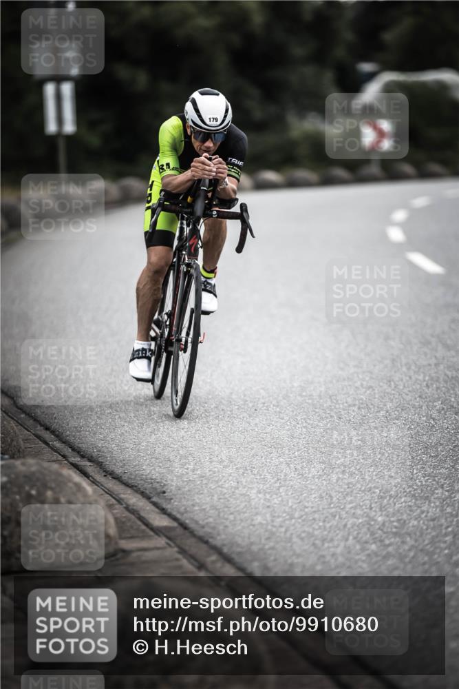 21.06.2026 - 29. Vierlanden-Triathlon H.Heesch http://msf.ph/oto/9910680 21.06.2026 09:35:39 Radfahren 9, 120, 139, 179 meine-sportfotos.de