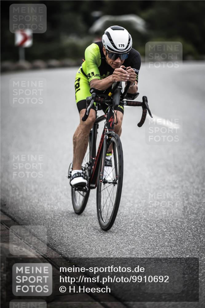21.06.2026 - 29. Vierlanden-Triathlon H.Heesch http://msf.ph/oto/9910692 21.06.2026 09:35:40 Radfahren 9, 120, 139, 179 meine-sportfotos.de
