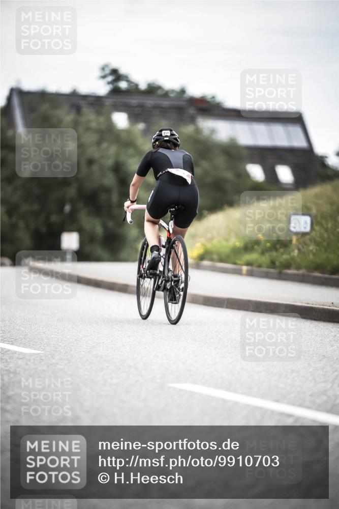 21.06.2026 - 29. Vierlanden-Triathlon H.Heesch http://msf.ph/oto/9910703 21.06.2026 12:01:01 Radfahren 664, 848 meine-sportfotos.de